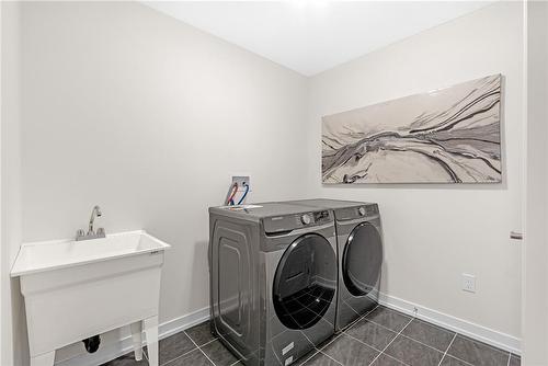 22 Sundin Drive, Caledonia, ON - Indoor Photo Showing Laundry Room
