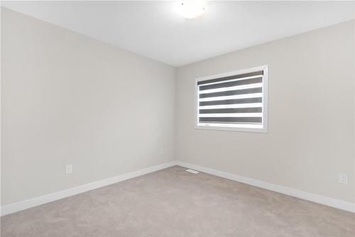 22 Sundin Drive, Caledonia, ON - Indoor Photo Showing Other Room