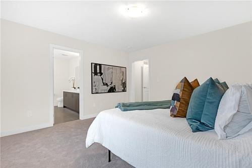 22 Sundin Drive, Caledonia, ON - Indoor Photo Showing Bedroom