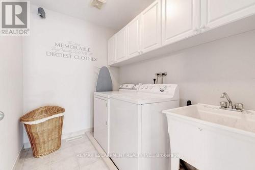 5171 Garland Crescent, Burlington, ON - Indoor Photo Showing Laundry Room