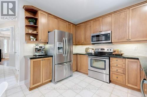 5171 Garland Crescent, Burlington, ON - Indoor Photo Showing Kitchen