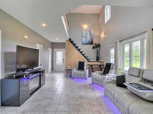 Salon - 116 Rue Juteau, Val-D'Or, QC - Indoor Photo Showing Living Room