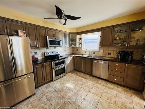 88 Beverly Rd, North Bay, ON - Indoor Photo Showing Kitchen