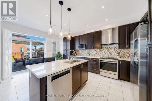39 Snapdragon Square, Brampton, ON - Indoor Photo Showing Kitchen With Stainless Steel Kitchen With Double Sink With Upgraded Kitchen