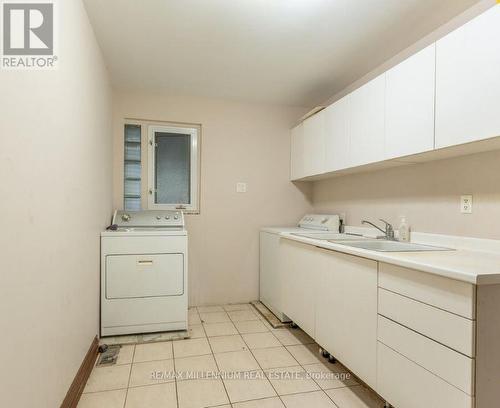 8387 Mayfield Road, Brampton, ON - Indoor Photo Showing Laundry Room