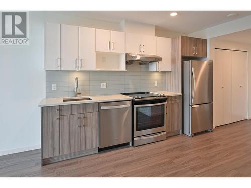 1309 900 Carnarvon Street, New Westminster, BC - Indoor Photo Showing Kitchen