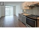 1309 900 Carnarvon Street, New Westminster, BC  - Indoor Photo Showing Kitchen 