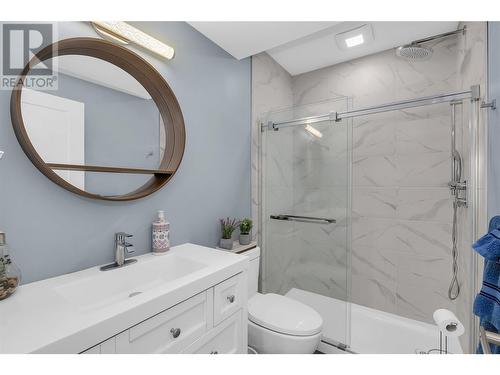 3590 Apple Way Boulevard, West Kelowna, BC - Indoor Photo Showing Bathroom