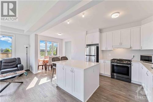 500 Flagstaff Drive, Ottawa, ON - Indoor Photo Showing Kitchen With Upgraded Kitchen