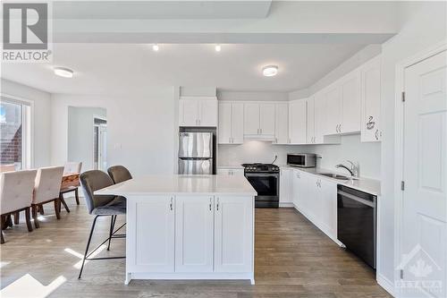 500 Flagstaff Drive, Ottawa, ON - Indoor Photo Showing Kitchen With Upgraded Kitchen
