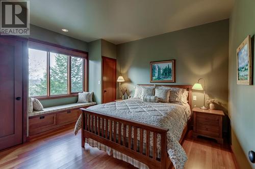 5383 Geary Creek Road, Fairmont Hot Springs, BC - Indoor Photo Showing Bedroom