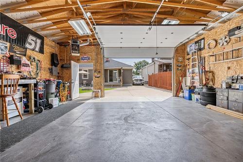625 Tate Avenue, Hamilton, ON - Indoor Photo Showing Garage