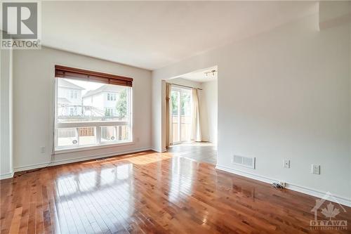 2012 Azalea Lane, Ottawa, ON - Indoor Photo Showing Other Room