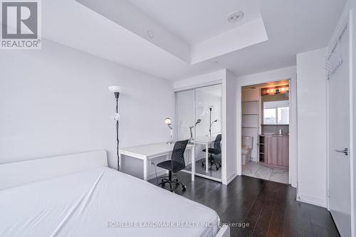 3716 - 85 Wood Street, Toronto, ON - Indoor Photo Showing Other Room