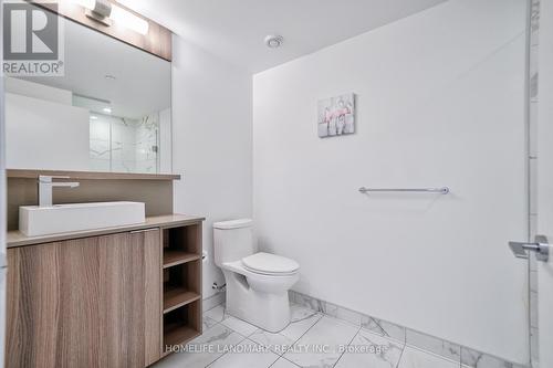 3716 - 85 Wood Street, Toronto, ON - Indoor Photo Showing Bathroom