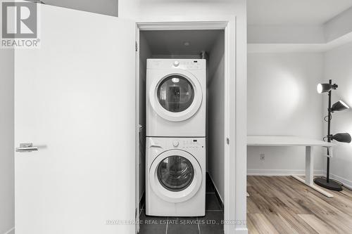 1601 - 21 Widmer Street, Toronto, ON - Indoor Photo Showing Laundry Room