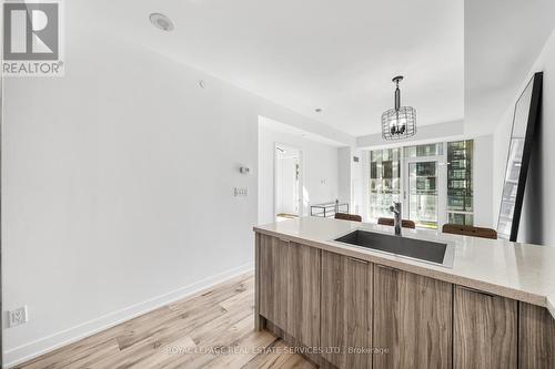 1601 - 21 Widmer Street, Toronto, ON - Indoor Photo Showing Kitchen