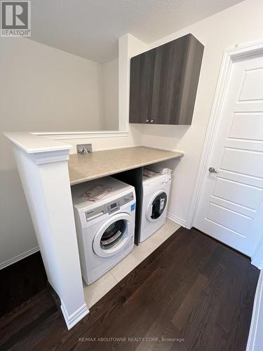 100 - 1000 Asleton Boulevard, Milton, ON - Indoor Photo Showing Laundry Room