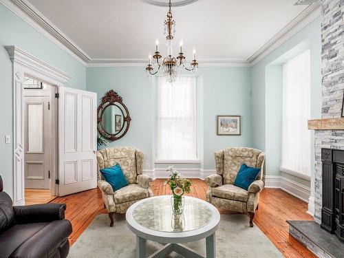 Salon - 338  - 342 Rue St-Eustache, Saint-Eustache, QC - Indoor Photo Showing Living Room With Fireplace