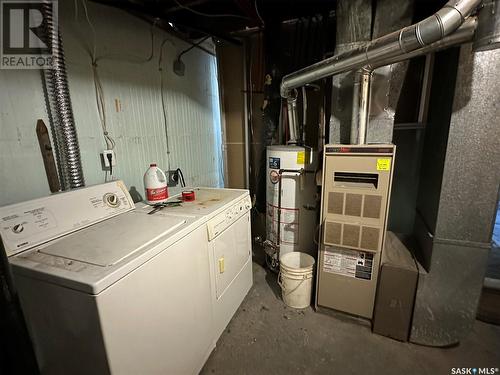 210 1St Street W, Meath Park, SK - Indoor Photo Showing Laundry Room