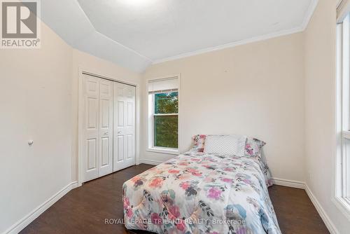 8848 Falconbridge Drive, Strathroy-Caradoc, ON - Indoor Photo Showing Bedroom
