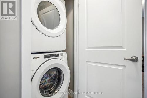 18 - 2070 Meadowgate Boulevard, London, ON - Indoor Photo Showing Laundry Room