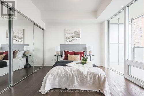 1103 - 1080 Bay Street, Toronto, ON - Indoor Photo Showing Bedroom