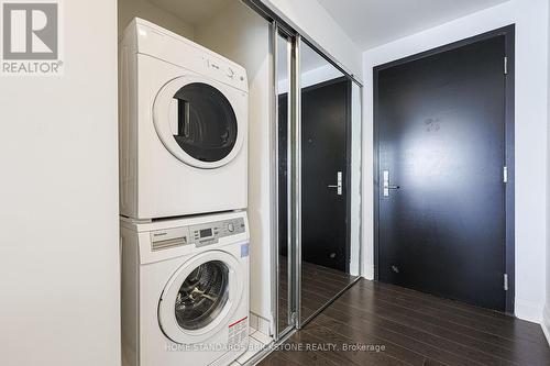 1103 - 1080 Bay Street, Toronto, ON - Indoor Photo Showing Laundry Room