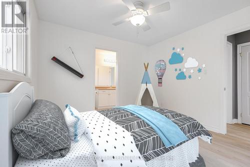 217 King Street S, New Tecumseth, ON - Indoor Photo Showing Bedroom
