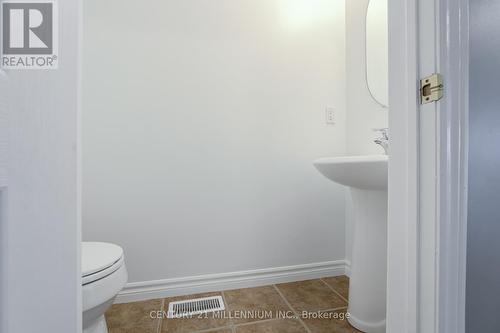 217 King Street S, New Tecumseth, ON - Indoor Photo Showing Bathroom