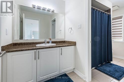 194 Mcgahey Street, New Tecumseth, ON - Indoor Photo Showing Bathroom