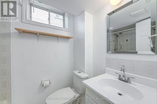 65 Wismer Avenue, Barrie, ON - Indoor Photo Showing Bathroom