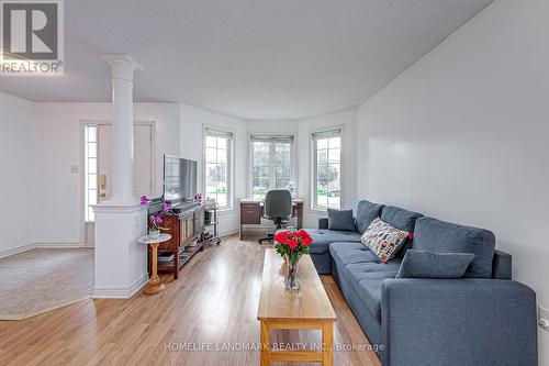 65 Wismer Avenue, Barrie, ON - Indoor Photo Showing Living Room