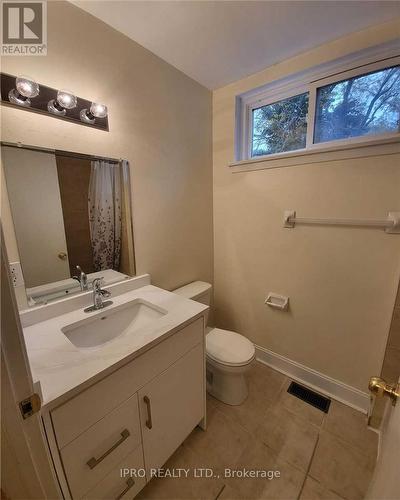 16 - 3250 The Credit Woodlands, Mississauga, ON - Indoor Photo Showing Bathroom