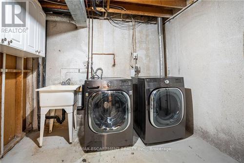 89 - 5475 Lakeshore Road, Burlington, ON - Indoor Photo Showing Laundry Room