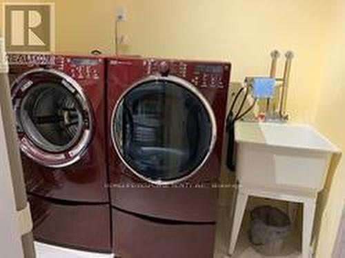 Bsmt - 3156 Bentley Drive, Mississauga (Churchill Meadows), ON - Indoor Photo Showing Laundry Room