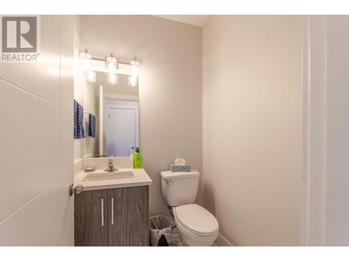 76 Roy Avenue Unit# 104, Penticton, BC - Indoor Photo Showing Bathroom