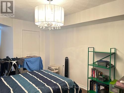 518 - 872 Sheppard Avenue W, Toronto, ON - Indoor Photo Showing Bedroom