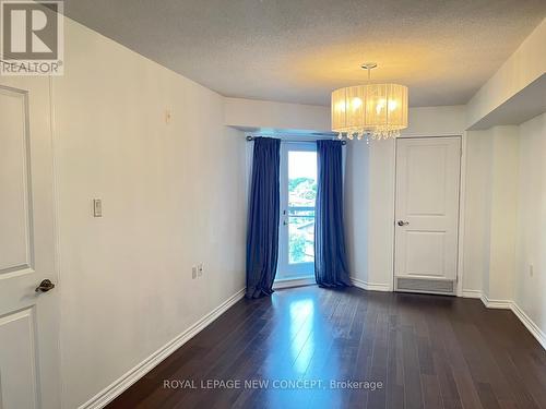 518 - 872 Sheppard Avenue W, Toronto, ON - Indoor Photo Showing Other Room