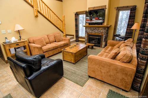 G6-B - 1351 Gerry Sorensen Way, Kimberley, BC - Indoor Photo Showing Living Room With Fireplace