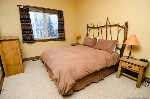 G6-B - 1351 Gerry Sorensen Way, Kimberley, BC - Indoor Photo Showing Bedroom