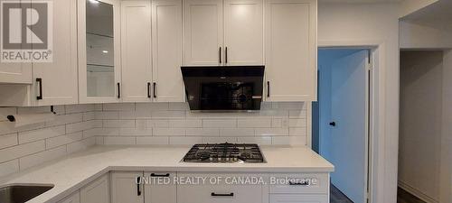 126 Weldrick Road W, Richmond Hill, ON - Indoor Photo Showing Kitchen