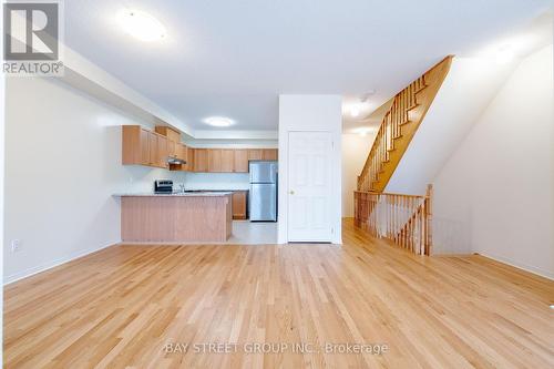 16 Slaney Street, Richmond Hill, ON - Indoor Photo Showing Kitchen