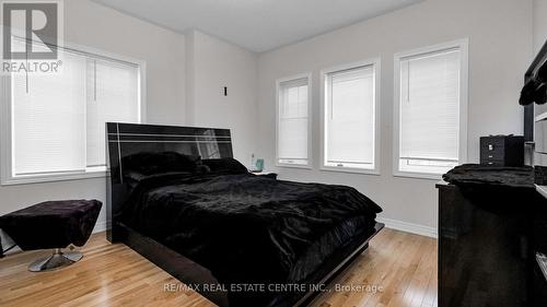 38 Clunburry Road, Brampton, ON - Indoor Photo Showing Bedroom