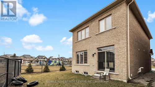 38 Clunburry Road, Brampton, ON - Outdoor