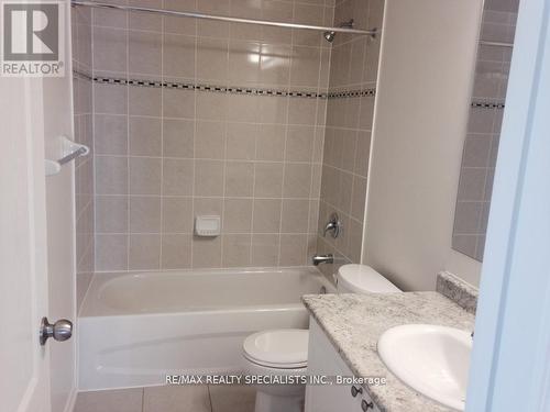 39 Sussexvale Drive, Brampton, ON - Indoor Photo Showing Bathroom
