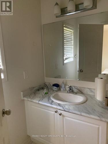 39 Sussexvale Drive, Brampton, ON - Indoor Photo Showing Bathroom