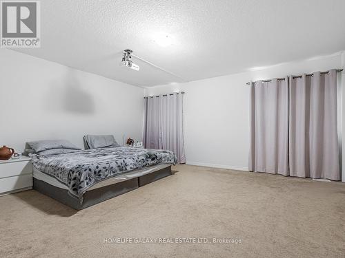 7731 Butternut Boulevard, Niagara Falls, ON - Indoor Photo Showing Bedroom