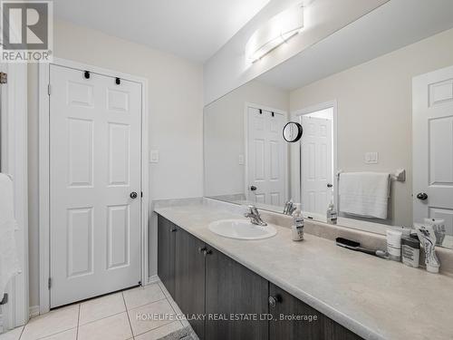7731 Butternut Boulevard, Niagara Falls, ON - Indoor Photo Showing Bathroom