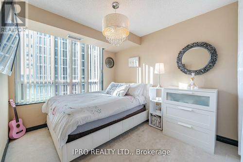 2212 - 156 Enfield Place N, Mississauga, ON - Indoor Photo Showing Bedroom